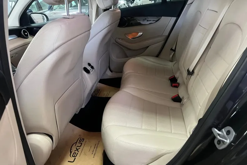 Mercedes-Benz GLC Coupe din 2021 cu 160.000 km - oferta MER177785 - foto 30