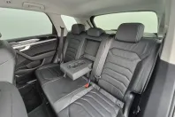 Volkswagen Touareg din 2021 cu 145.830 km - oferta VOL177791 - foto 12