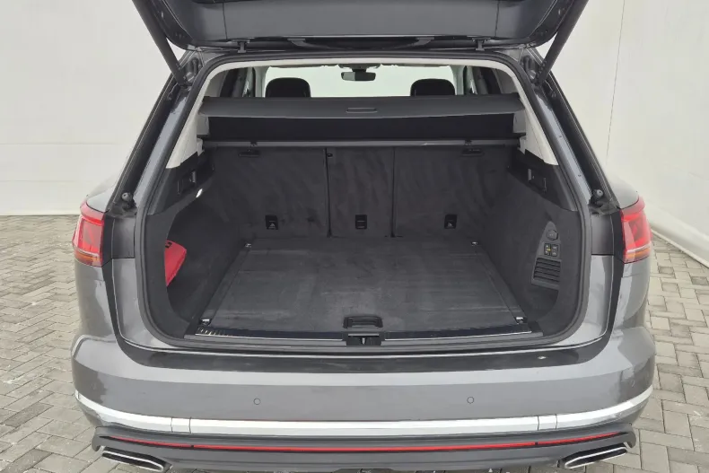 Volkswagen Touareg din 2021 cu 145.830 km - oferta VOL177791 - foto 32