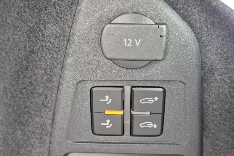 Volkswagen Touareg din 2021 cu 145.830 km - oferta VOL177791 - foto 34