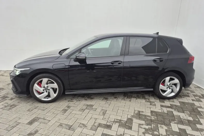 Volkswagen Golf din 2021 cu 73.040 km - oferta VOL177796 - foto 2