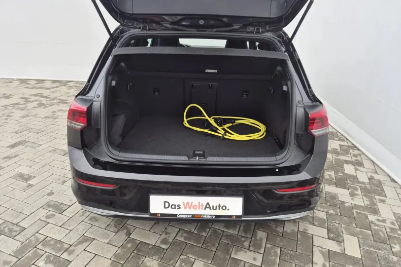 Volkswagen Golf din 2021 cu 73.040 km - oferta VOL177796 - foto 30