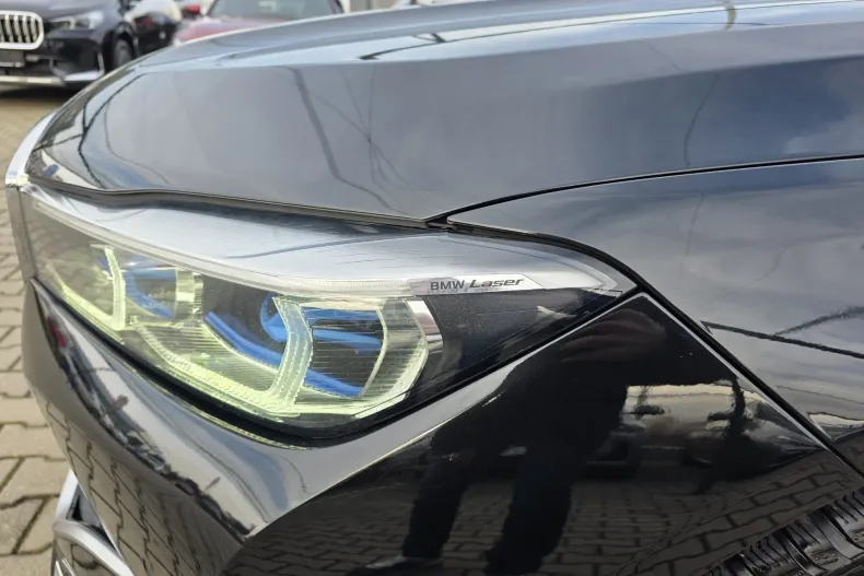 BMW Seria 7 din 2022 cu 80.247 km - oferta BMW177801 - foto 9