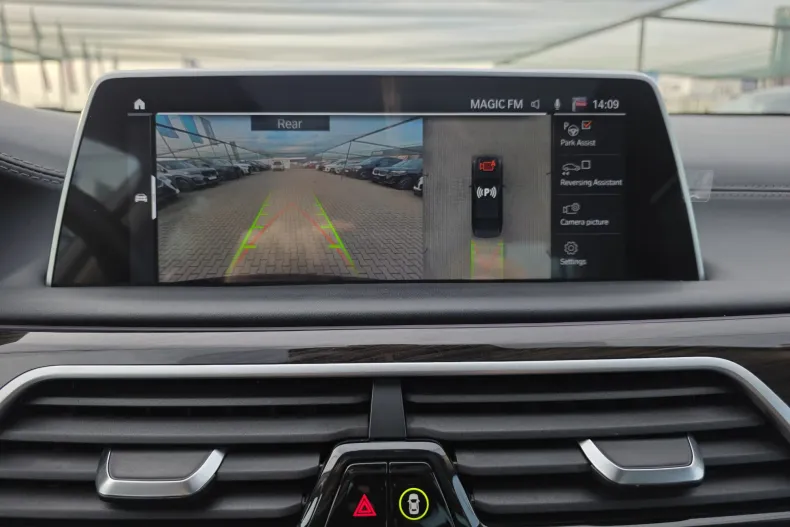 BMW Seria 7 din 2022 cu 80.247 km - oferta BMW177801 - foto 15