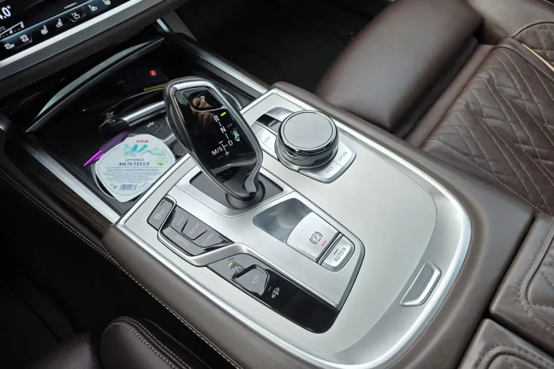 BMW Seria 7 din 2022 cu 80.247 km - oferta BMW177801 - foto 18