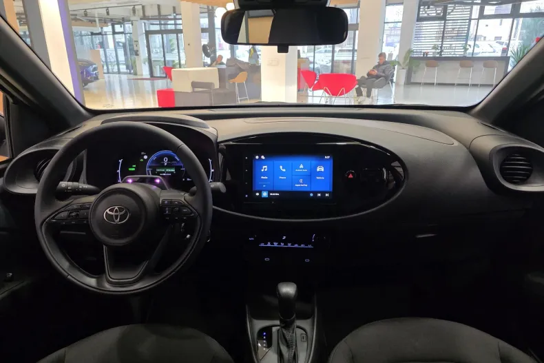 Toyota Aygo (X) din 2025 cu 10 km - oferta TOY177803 - foto 8