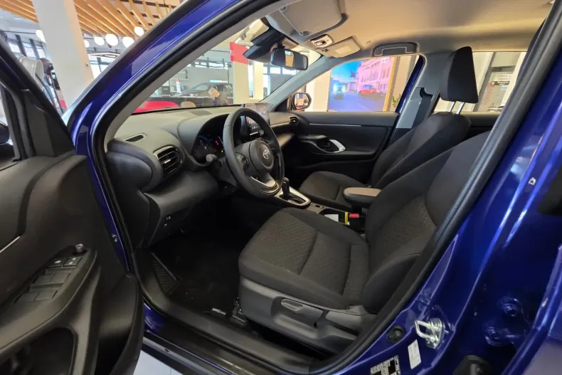 Toyota Yaris Cross din 2025 cu 10 km - oferta TOY177809 - foto 6