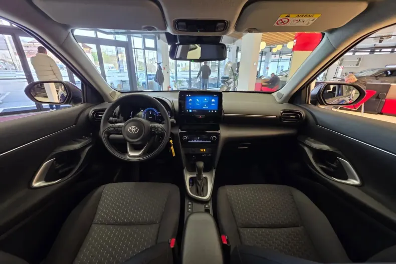 Toyota Yaris Cross din 2025 cu 10 km - oferta TOY177809 - foto 13