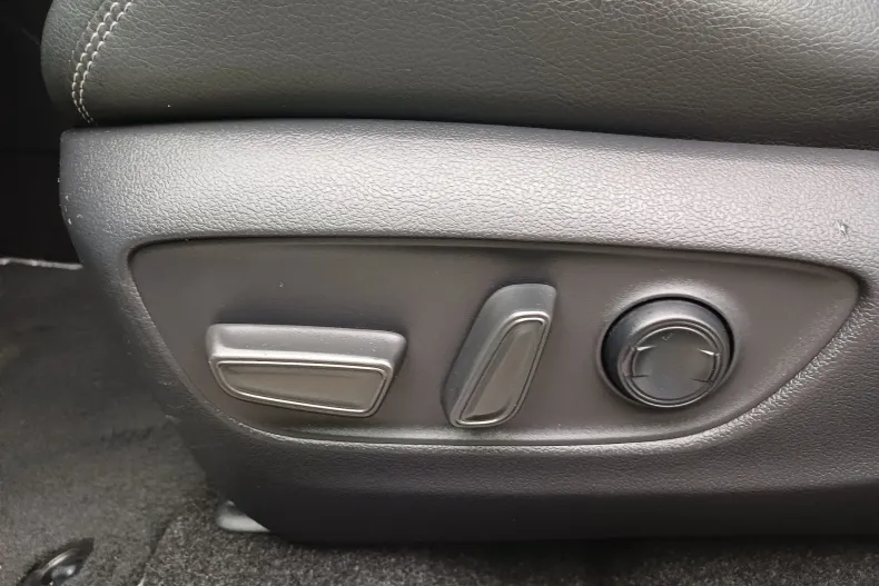 Toyota RAV4 din 2021 cu 118.567 km - oferta TOY177811 - foto 23