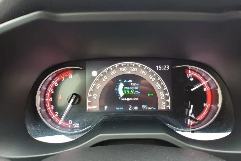 Toyota RAV4 din 2021 cu 118.567 km - oferta TOY177811 - foto 29