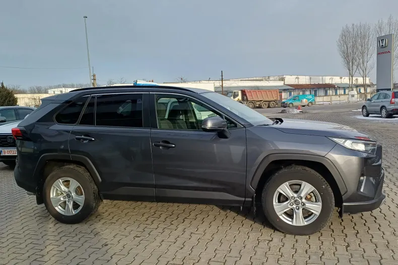 Toyota RAV4 din 2021 cu 31.841 km - oferta TOY177812 - foto 5