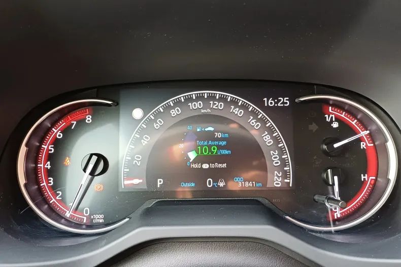 Toyota RAV4 din 2021 cu 31.841 km - oferta TOY177812 - foto 24