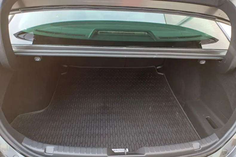 Mazda 3 din 2025 cu 3.474 km - oferta MAZ177813 - foto 9