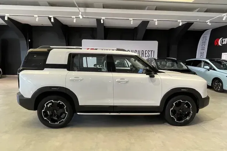 BAIC BJ30 din 2024 cu 2 km - oferta BAI177828 - foto 9