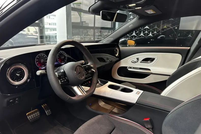 Mercedes-Benz CLA din 2025 cu 3.000 km - oferta MER177833 - foto 5