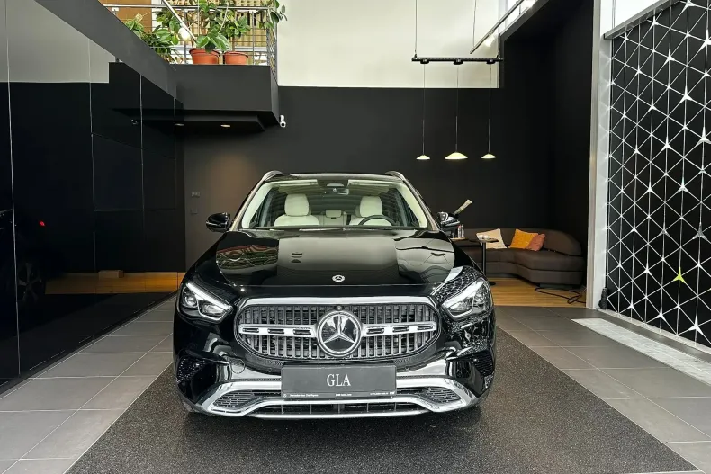 Mercedes-Benz GLA din 2025 cu 6 km - oferta MER177834 - foto 1