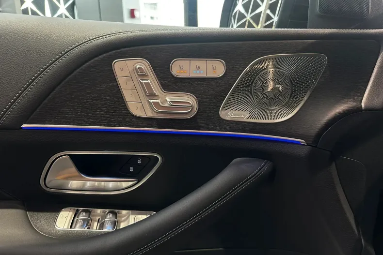 Mercedes-Benz GLE Coupe din 2025 cu 4.500 km - oferta MER177837 - foto 8