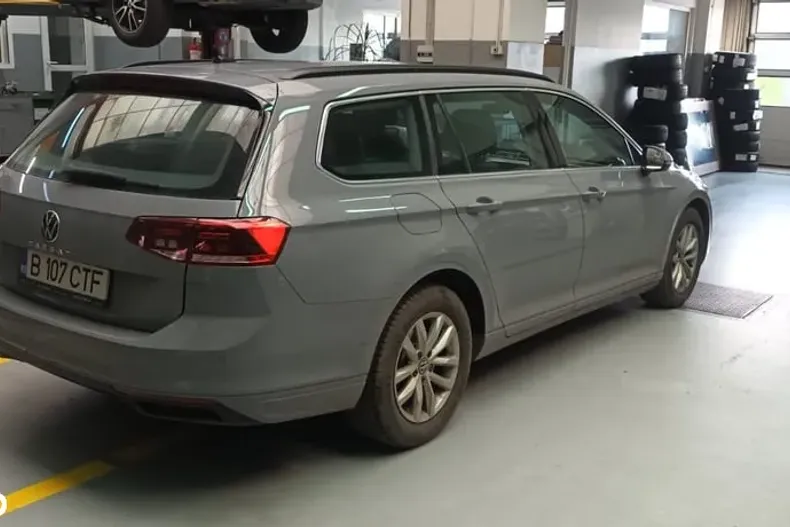 Volkswagen Passat din 2022 cu 62.574 km - oferta VOL177855 - foto 3