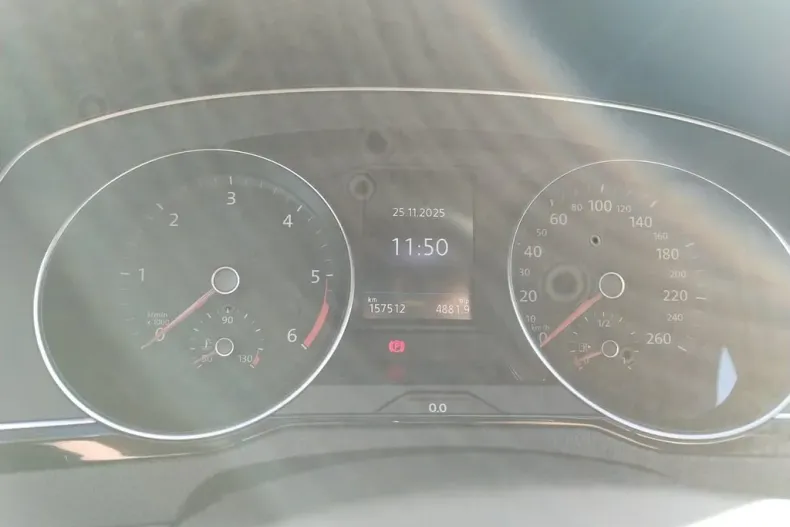 Volkswagen Passat din 2022 cu 157.512 km - oferta VOL177857 - foto 5