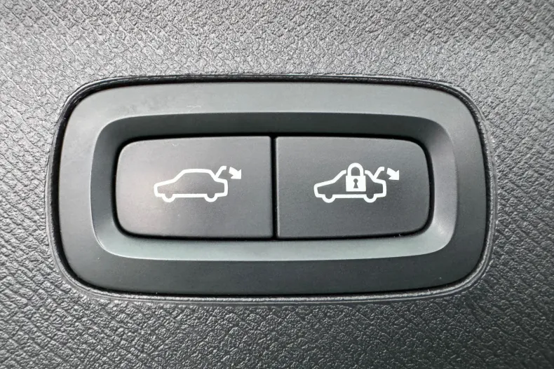 Volvo XC90 din 2020 cu 104.782 km - oferta VOL177861 - foto 14