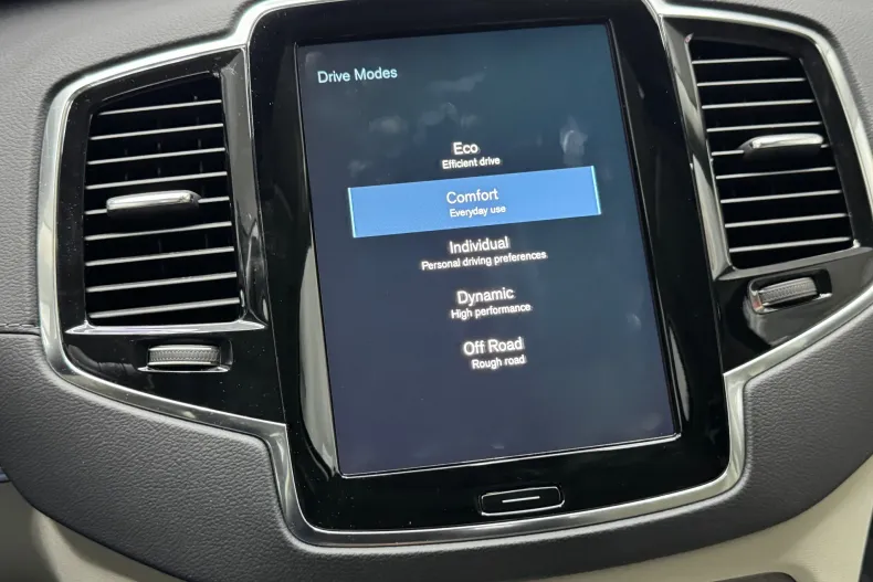 Volvo XC90 din 2020 cu 104.782 km - oferta VOL177861 - foto 22