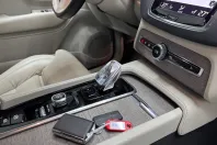 Volvo XC90 din 2020 cu 104.782 km - oferta VOL177861 - foto 26