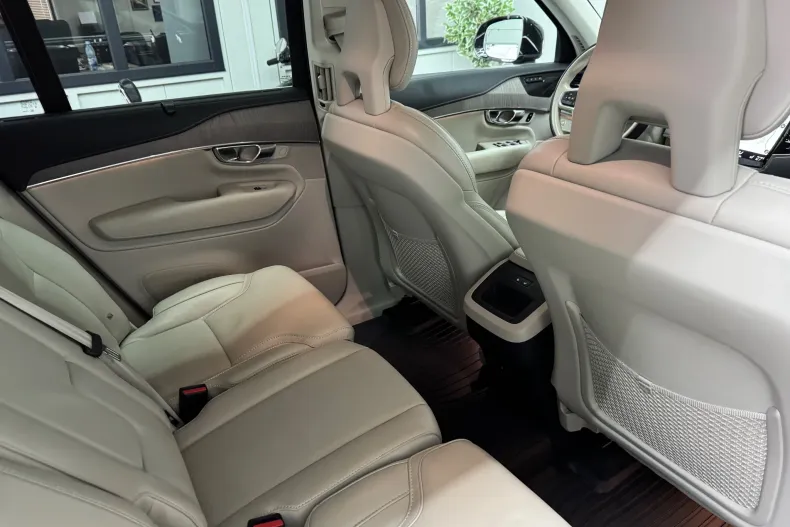 Volvo XC90 din 2020 cu 104.782 km - oferta VOL177861 - foto 29