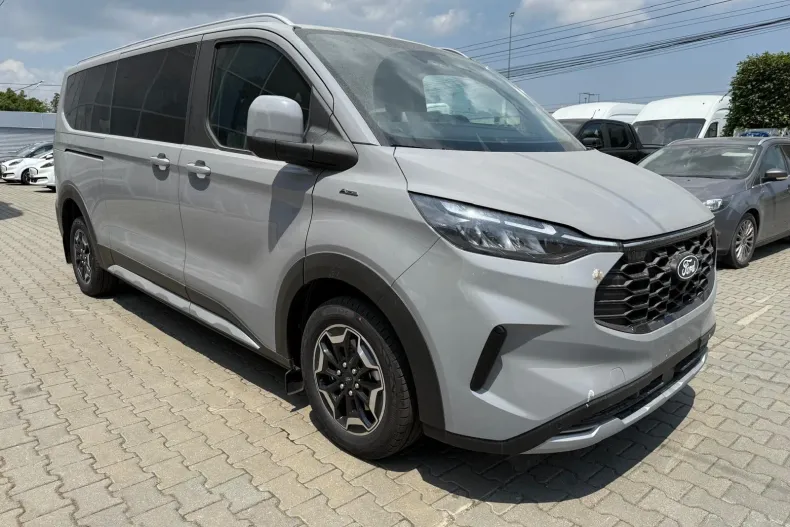 Ford Tourneo Custom din 2025 cu 1 km - oferta FOR177871 - foto 3