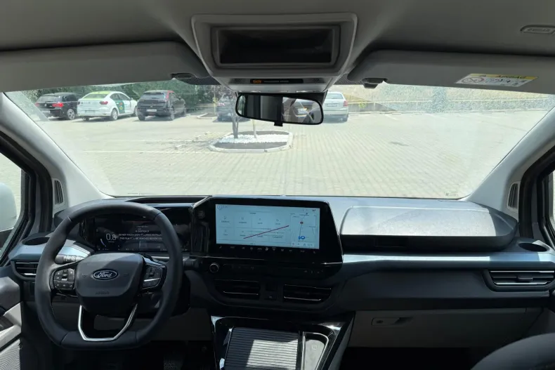 Ford Tourneo Custom din 2025 cu 1 km - oferta FOR177871 - foto 8