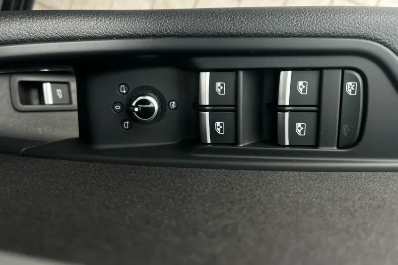 Audi A4 din 2021 cu 63.650 km - oferta AUD177873 - foto 21