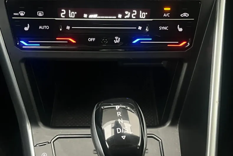 Volkswagen Taigo din 2022 cu 54.030 km - oferta VOL177874 - foto 19