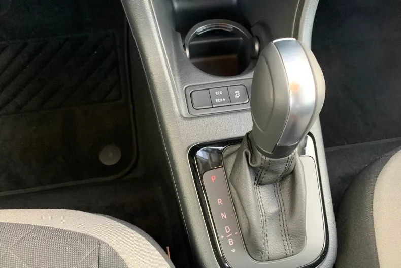 Volkswagen up! din 2022 cu 10.659 km - oferta VOL177876 - foto 8