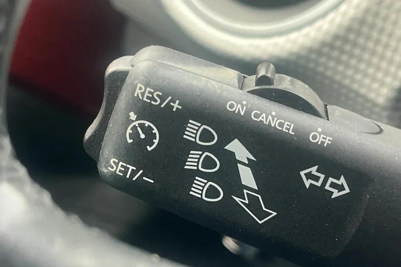 Volkswagen up! din 2022 cu 10.659 km - oferta VOL177876 - foto 20