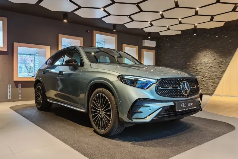 Mercedes-Benz GLC Coupe din 2025 cu 1 km - oferta MER177880 - foto 3