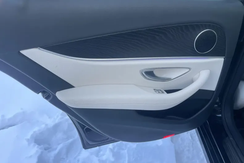 Mercedes-Benz E din 2021 cu 84.645 km - oferta MER177882 - foto 21