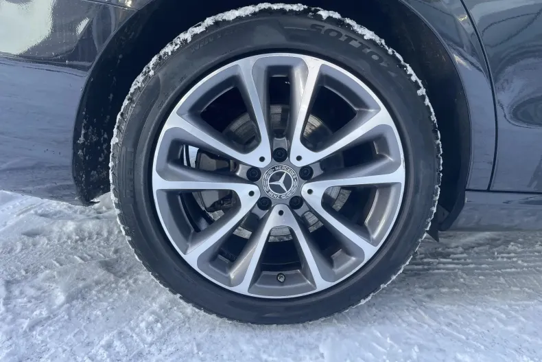 Mercedes-Benz E din 2021 cu 84.645 km - oferta MER177882 - foto 24