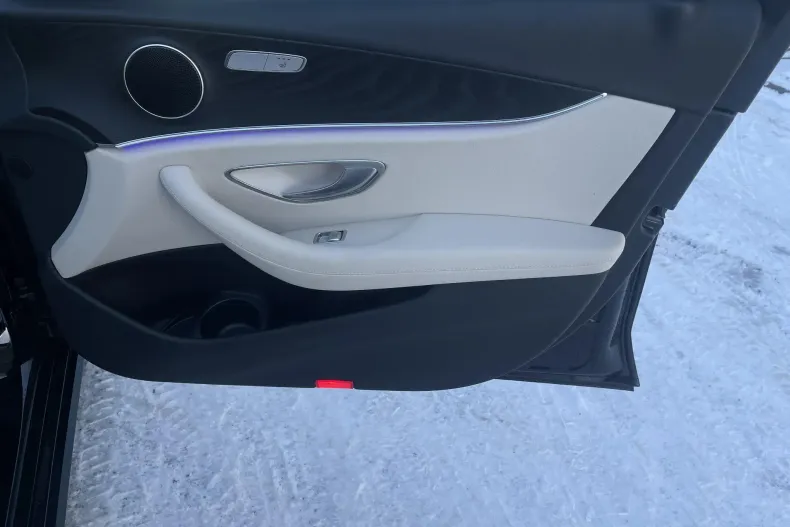 Mercedes-Benz E din 2021 cu 84.645 km - oferta MER177882 - foto 29