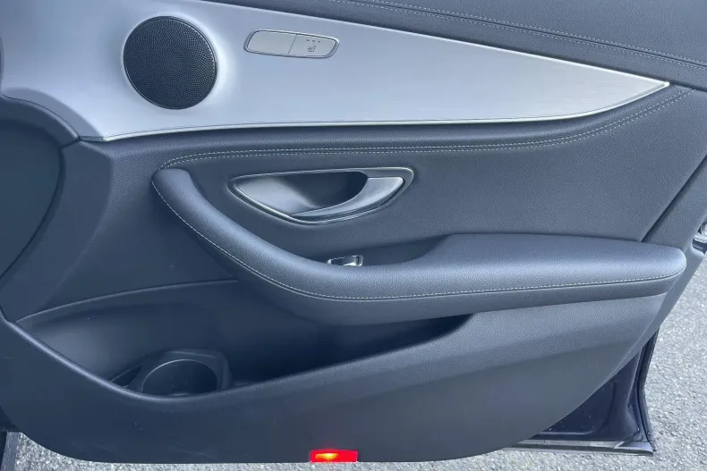 Mercedes-Benz E din 2020 cu 84.183 km - oferta MER177890 - foto 32