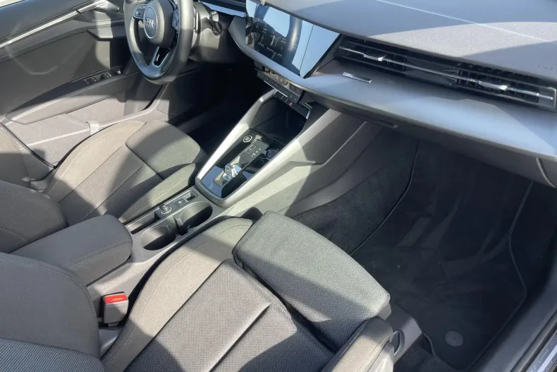 Audi A3 din 2022 cu 72.790 km - oferta AUD177892 - foto 25