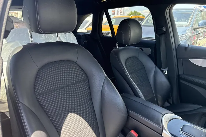 Mercedes-Benz GLC din 2021 cu 127.586 km - oferta MER177895 - foto 24