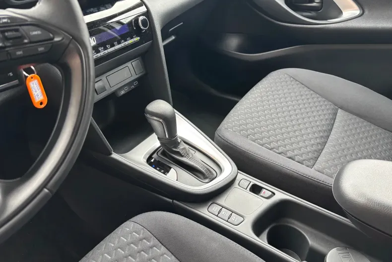 Toyota Yaris Cross din 2025 cu 2.700 km - oferta TOY177901 - foto 12