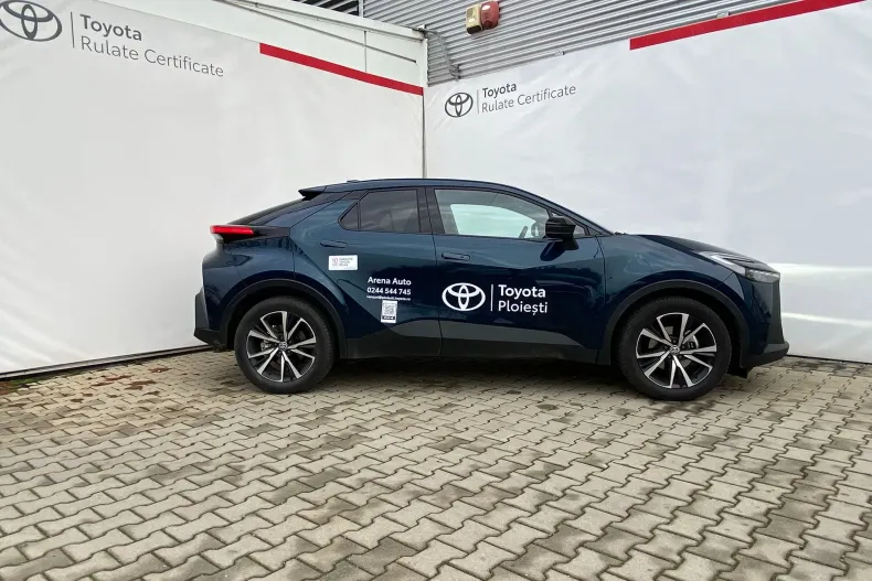 Toyota C-HR din 2025 cu 3.300 km - oferta TOY177903 - foto 3