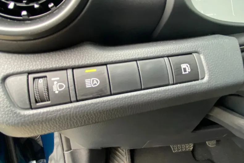 Toyota C-HR din 2025 cu 3.300 km - oferta TOY177903 - foto 8