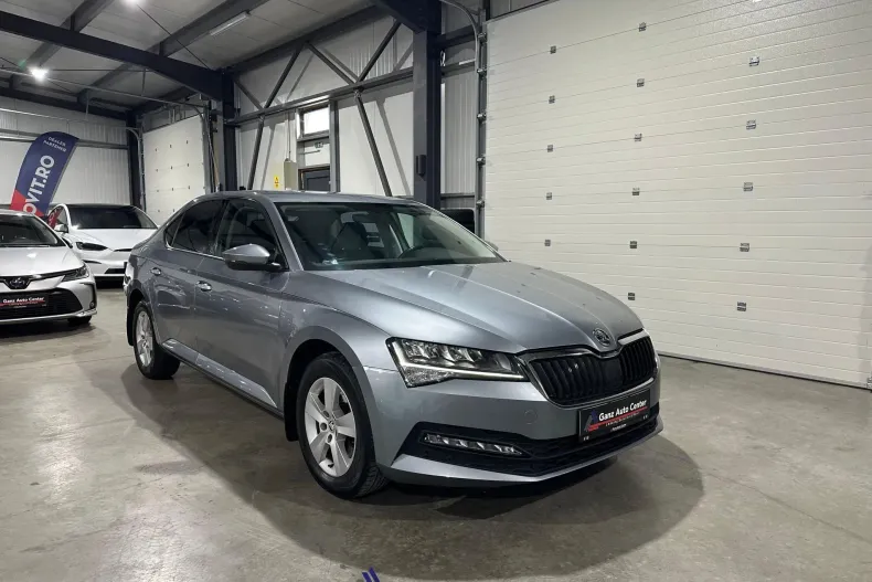 Skoda Superb din 2020 cu 152.072 km - oferta SKO177911 - foto 2