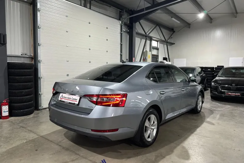 Skoda Superb din 2020 cu 152.072 km - oferta SKO177911 - foto 4