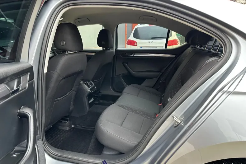 Skoda Superb din 2020 cu 152.072 km - oferta SKO177911 - foto 14