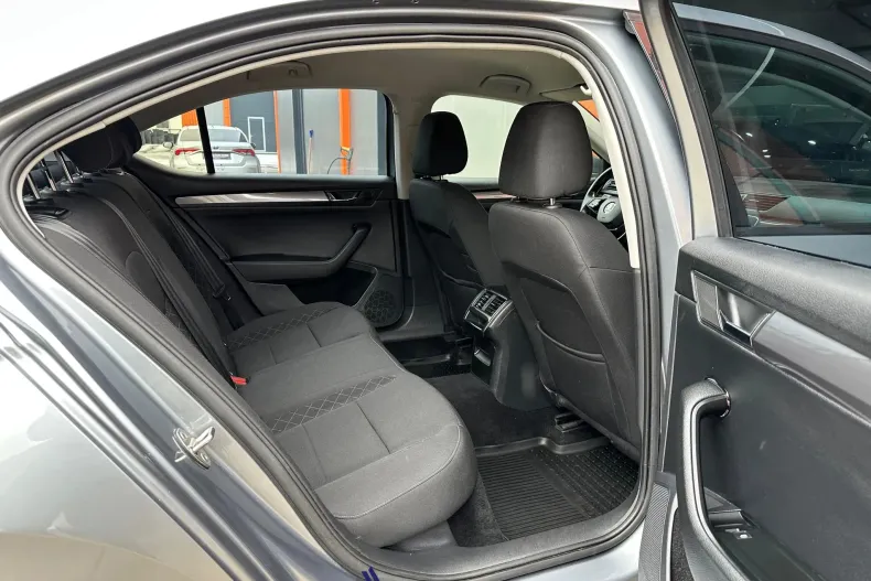 Skoda Superb din 2020 cu 152.072 km - oferta SKO177911 - foto 16