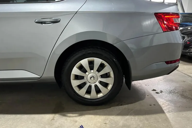 Skoda Superb din 2020 cu 152.072 km - oferta SKO177911 - foto 24