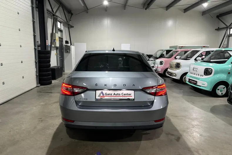 Skoda Superb din 2020 cu 152.072 km - oferta SKO177911 - foto 28
