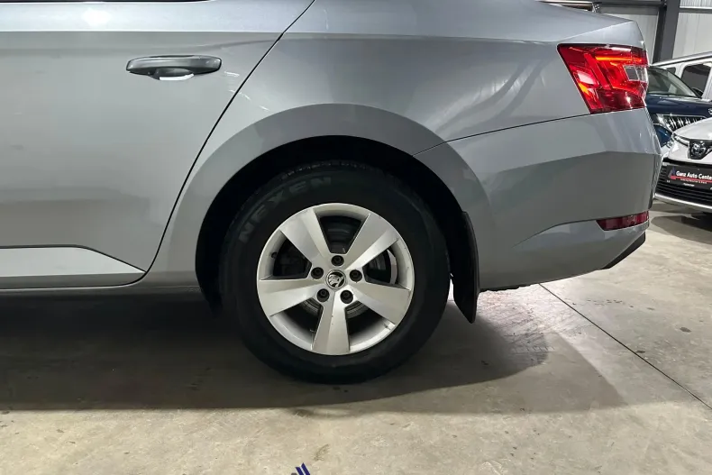 Skoda Superb din 2020 cu 152.072 km - oferta SKO177911 - foto 37